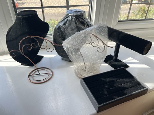 Jewellery display stand - jewellery,